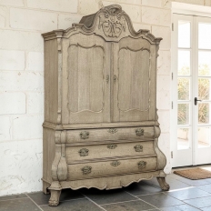 18th Century Dutch Baroque Stripped Oak Linen Press