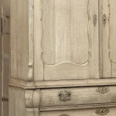 18th Century Dutch Baroque Stripped Oak Linen Press