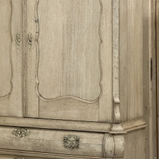 18th Century Dutch Baroque Stripped Oak Linen Press