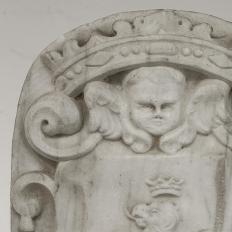 17th Century French Carrara Marble Heraldic Lion Crest with Cherub