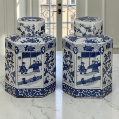 Pair Chinese Blue and White Porcelain Lidded Tea Jars