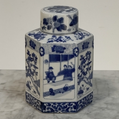 Pair Chinese Blue and White Porcelain Lidded Tea Jars