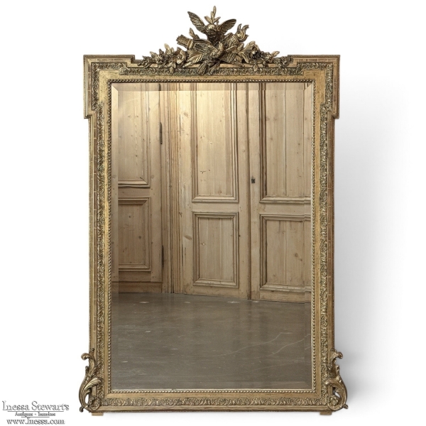 19th Century French Louis XVI Giltwood Mirror with Lovebirds