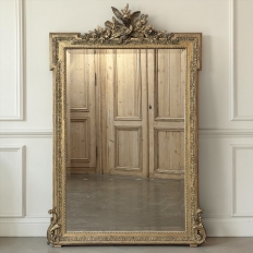 19th Century French Louis XVI Giltwood Mirror with Lovebirds