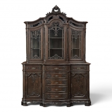 19th Century Country French R&eacute;gence Li&eacute;geois Oak China Buffet
