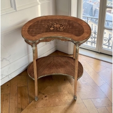 Antique French Louis XV Kidney Shaped Marquetry End Table