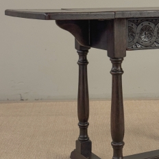 19th Century English Drop Leaf Side Table