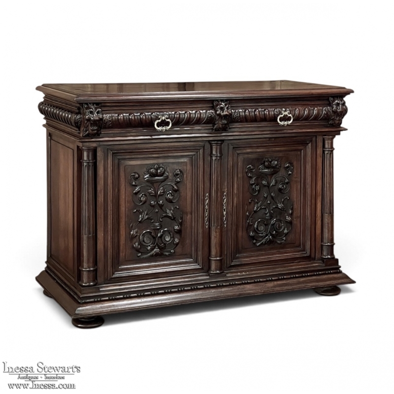 Antique 19th Century French Renaissance Revival Walnut Buffet