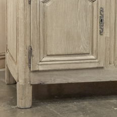 18th Century Country French Louis XIV Buffet in Stripped White Oak